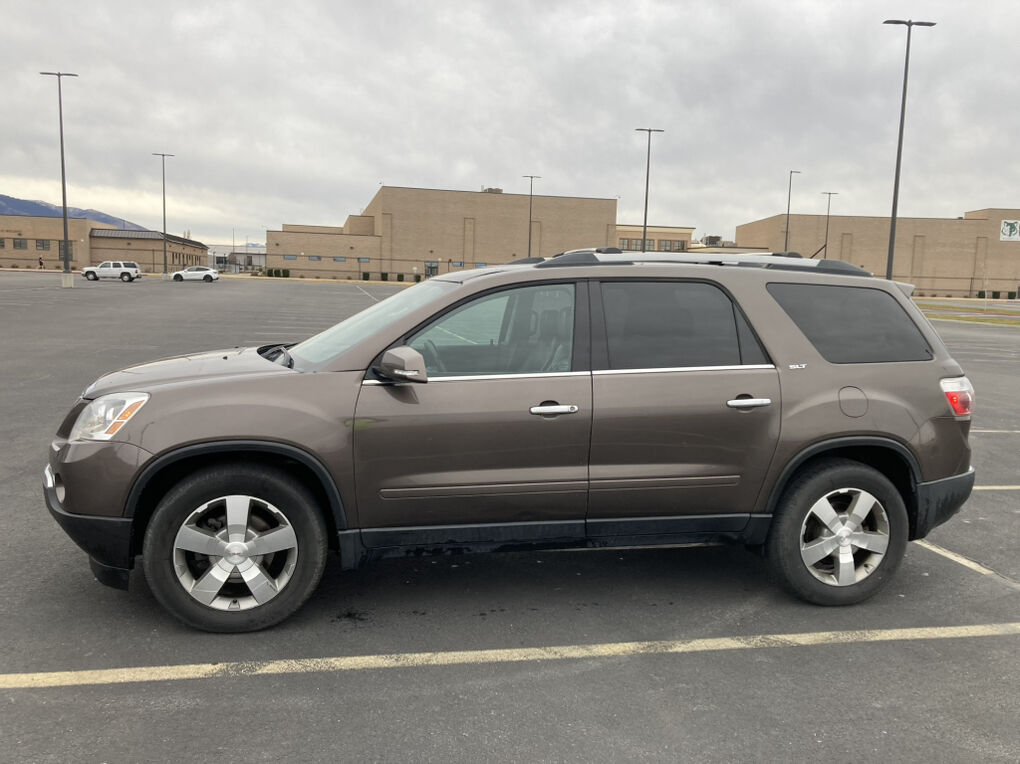 2012 GMC ACADIA Denali