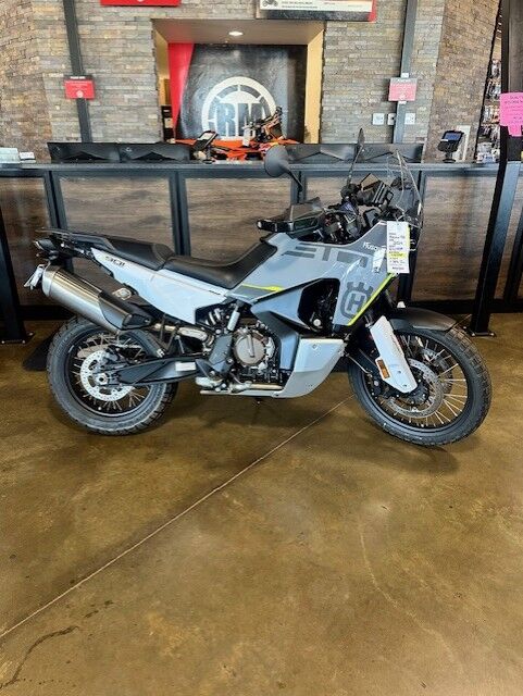 2024 Husqvarna Motorcycles Norden 901