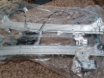 Front Driver Side Window Regulator 1999-2007 Silverado, Sierra, Yukon, Cadilac, Suburban NEW