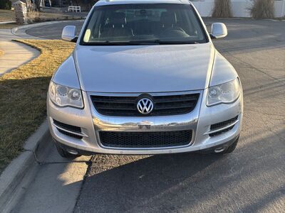 2010 VOLKSWAGEN TOUAREG VR6 FSI