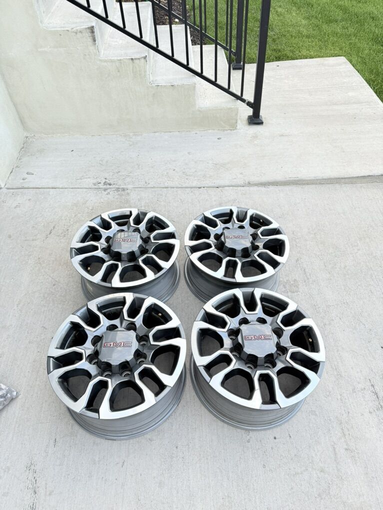 Gmc Sierra 3500 Rims 18” like new