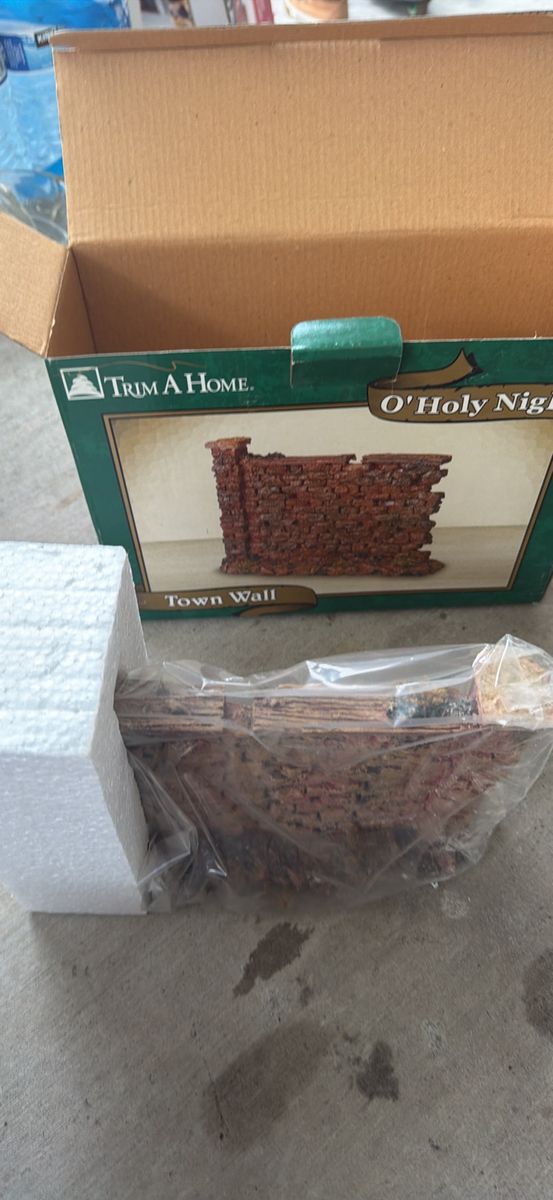 Trim A Home O' Holy Night Town Wall Christmas Village Piece In Box