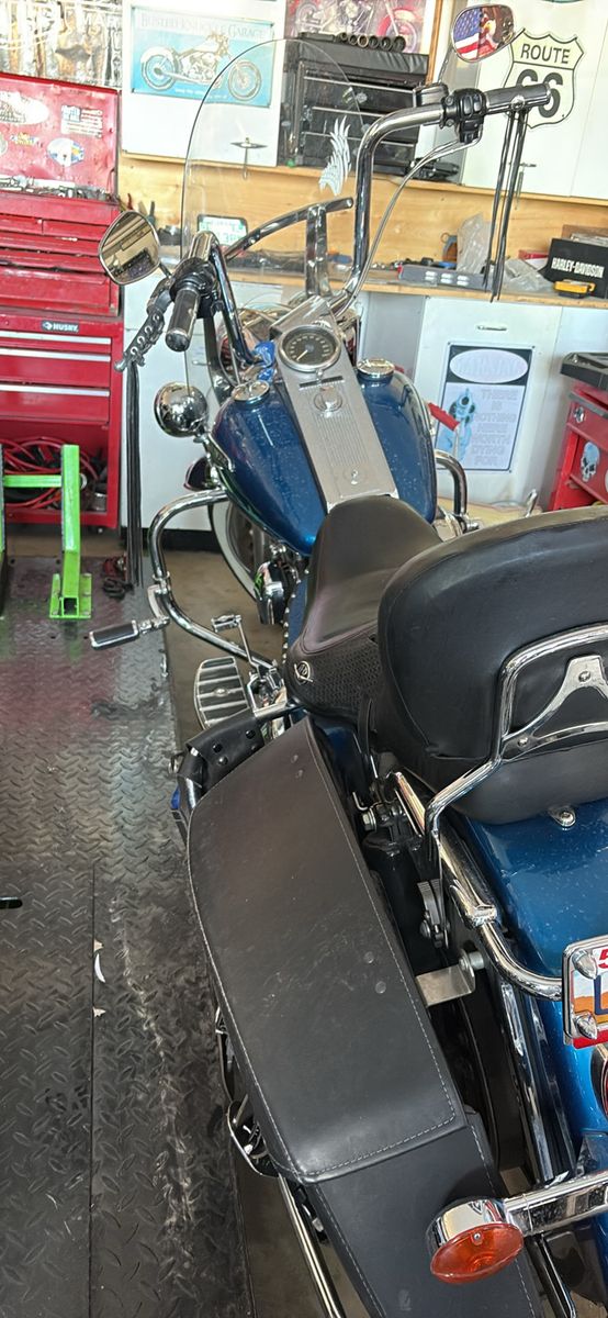 2005 Road King Classic, low miles
