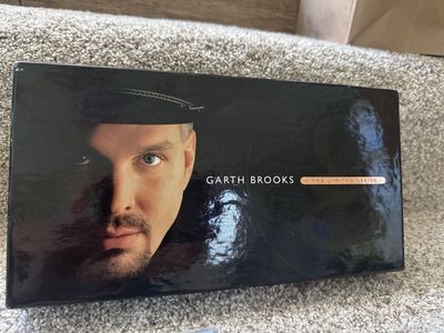 Garth Brooks The Limited Series CD Box Set with Multiple Albums and Booklet