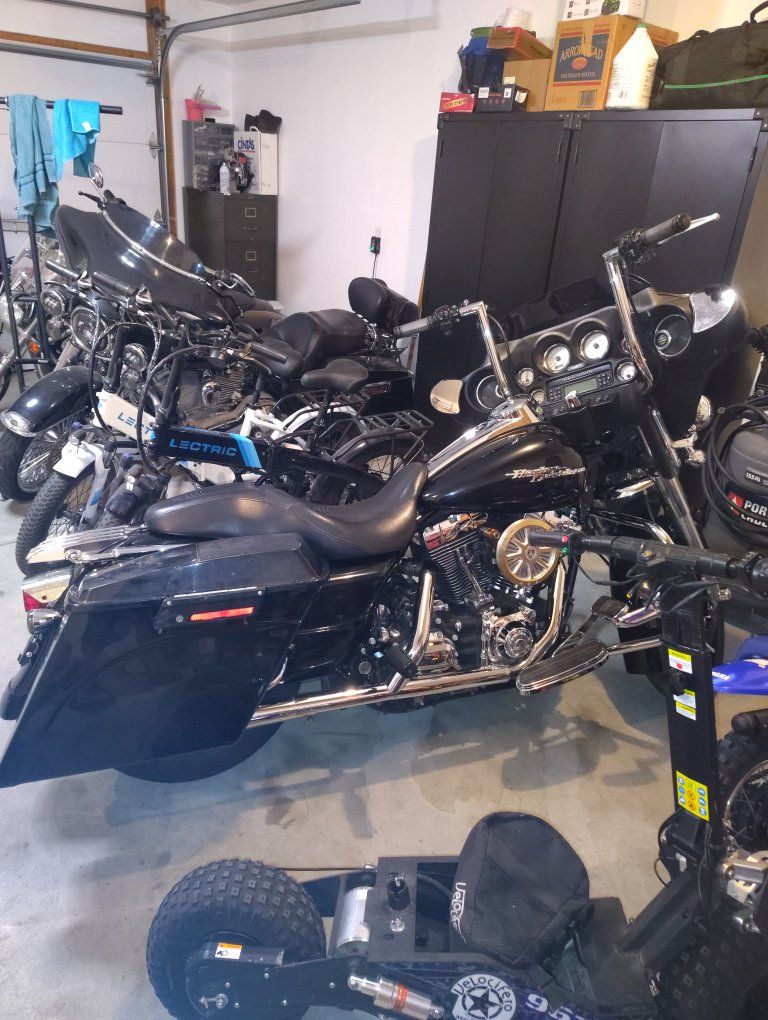 '08 street glide 25000 mi good condition & it's black 96 ci apes. I have a couple bikes for sale. I'll only answer phone calls