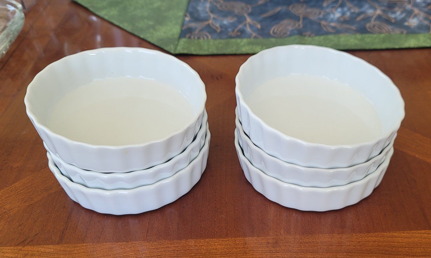 Set of 6 White Ribbed Porcelain Shallow 5 Inch Ramekin Dishes for Tarts or Creme Brulee