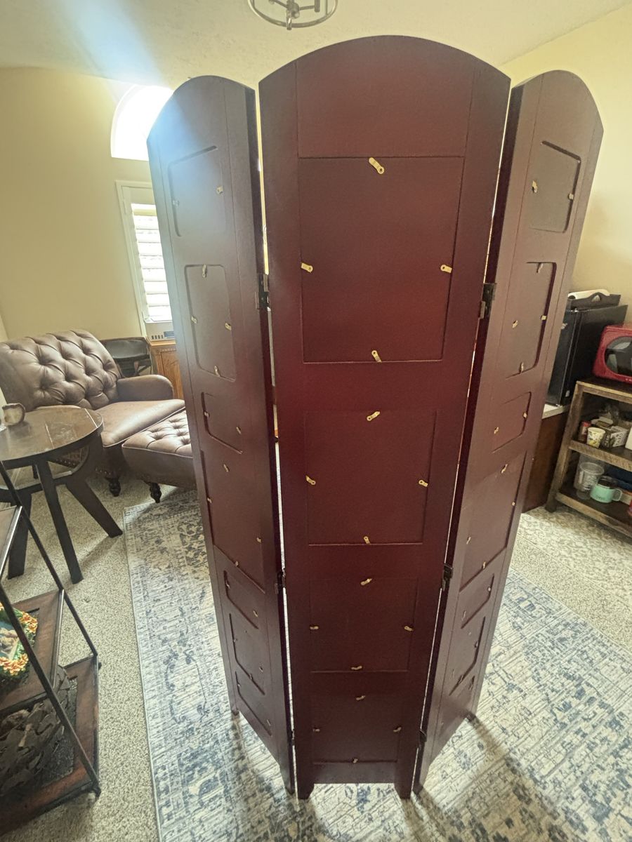 Main image 3