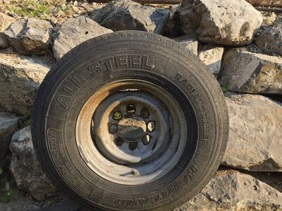 ST235 /80 R16 124N E1 BSW HARTLAND
ST RADIAL