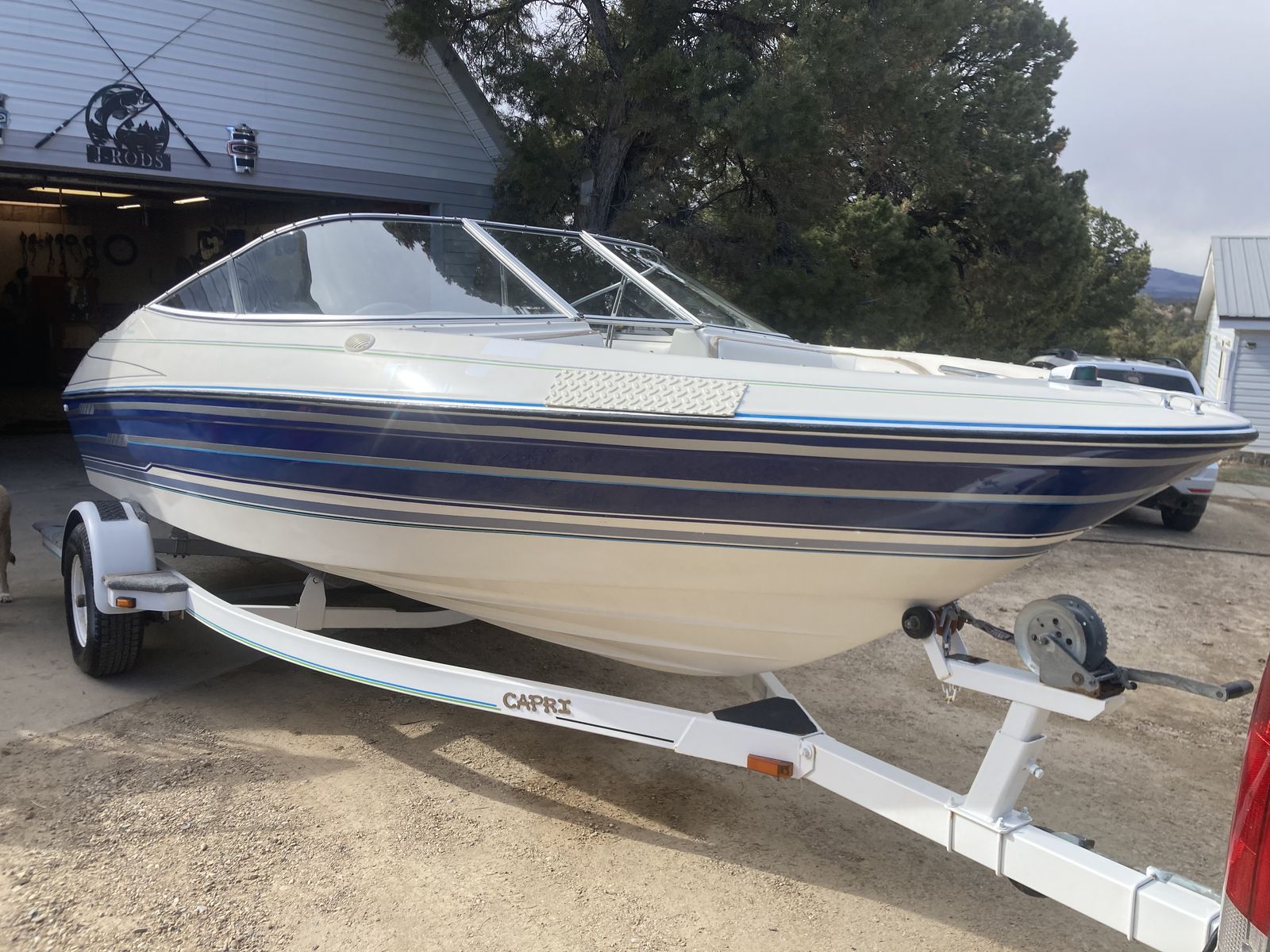 18' Bayliner 140hp Johnson( 12 month Warranty !!! )
