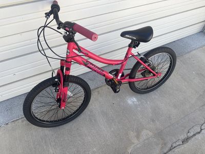 BCA TSYS 20" Kids Bike - Pink, 6-Speed, Front Suspension - Excellent Condition