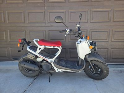 2017 Honda Ruckus 50 scooter