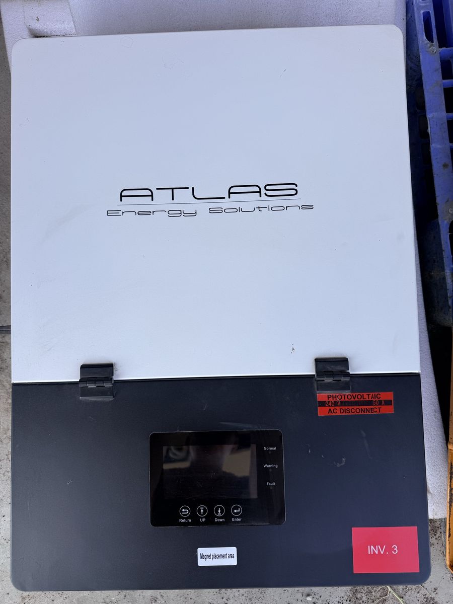 Solar inverter and 2 batteries