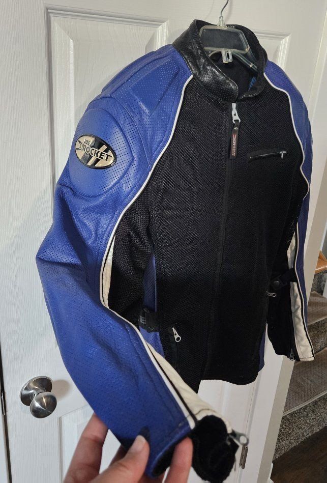 Main image 4