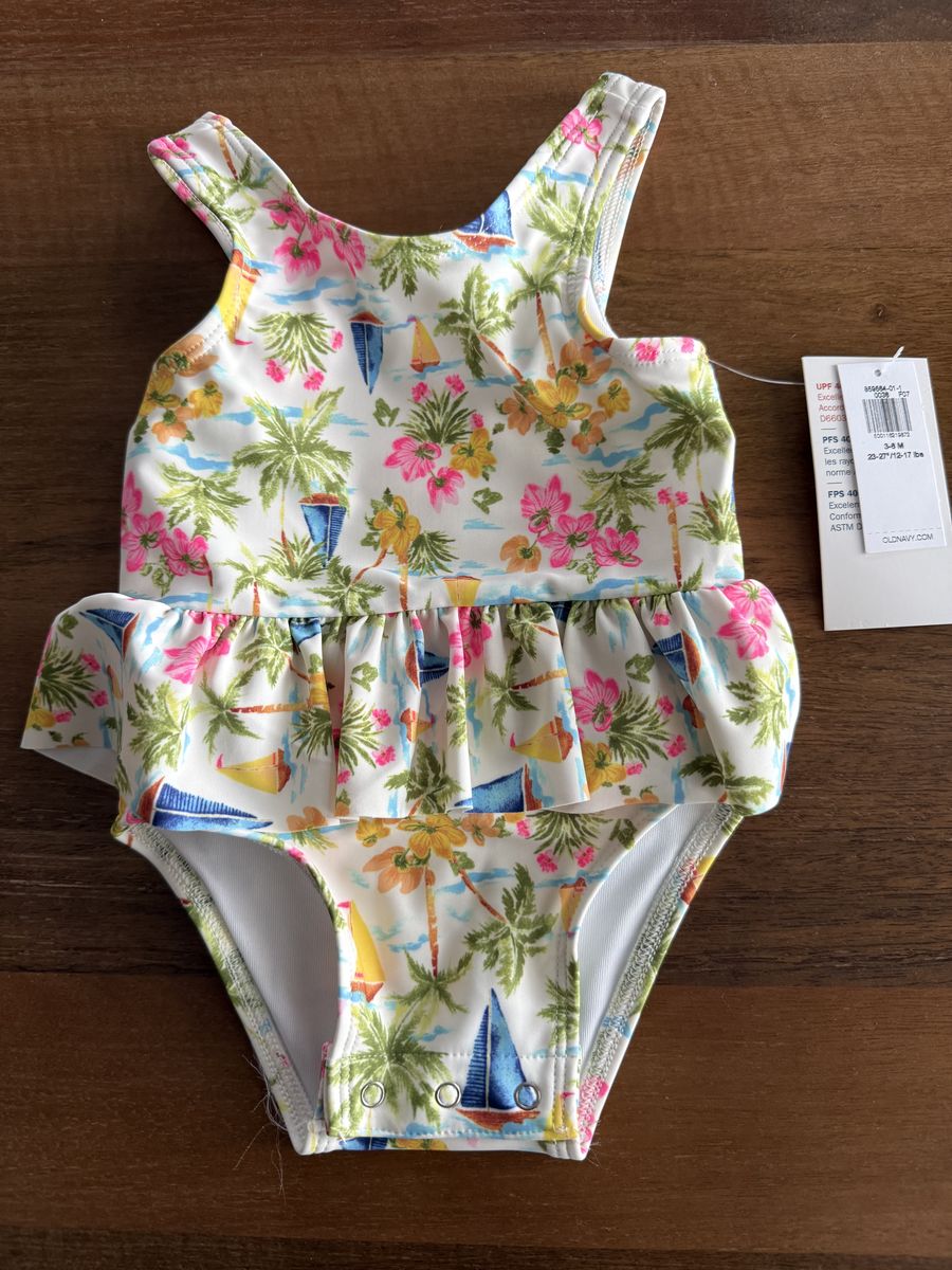 Baby girl swimsuit 3-6 months (brand new, Old Navy)