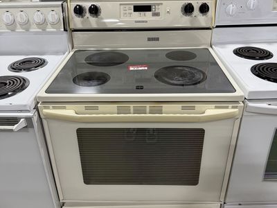Maytag Electric Range with Smoothtop Cooktop and Oven - Off-White/Bisque