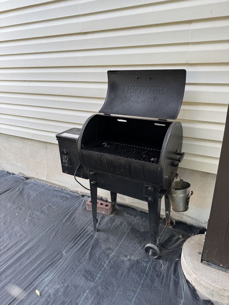 Traeger Tailgater Edition Pellet Smoker