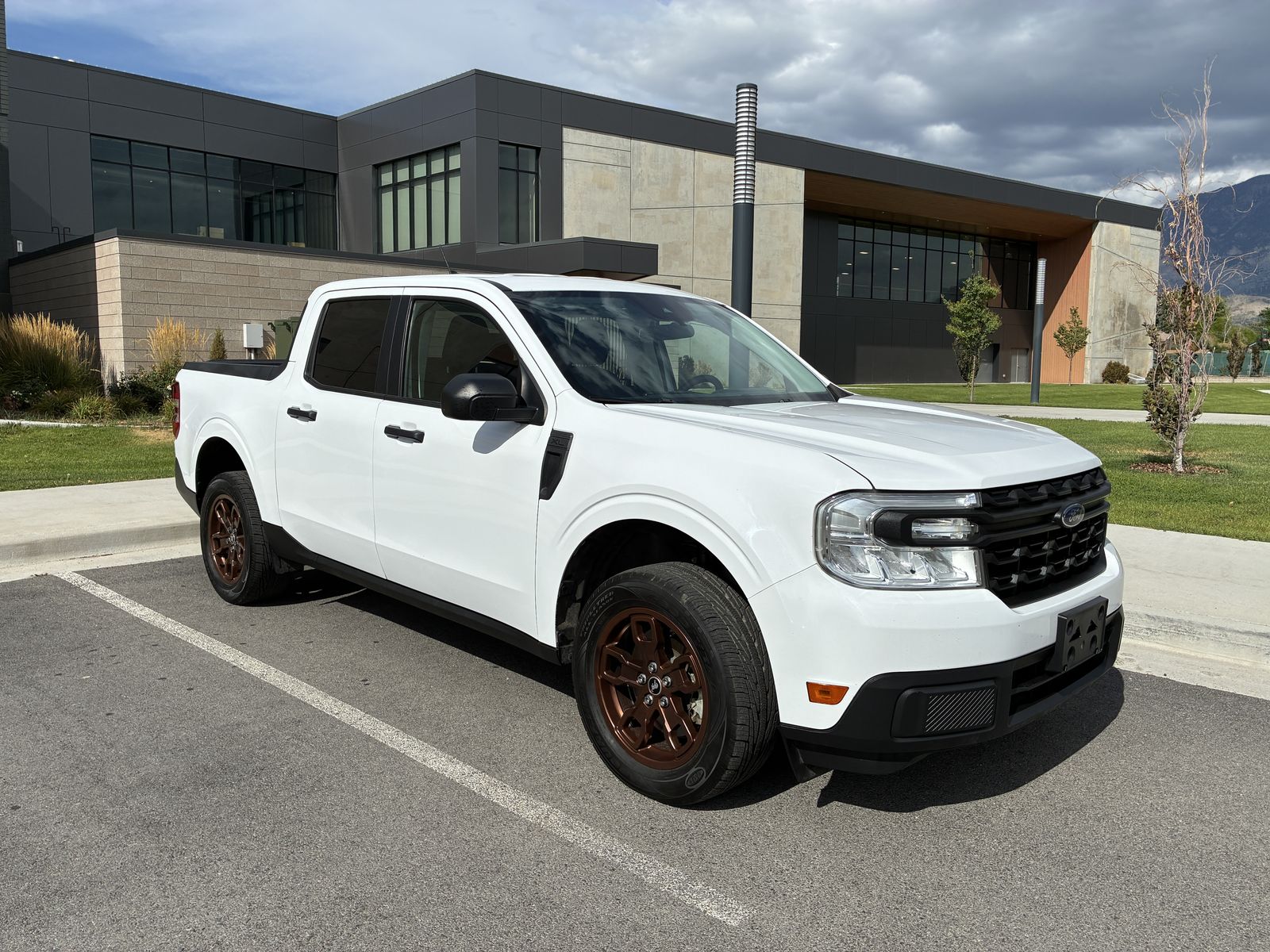 2022 Ford Maverick XL