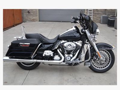 2012 Harley Davidson Road King FLHR