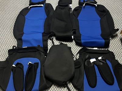 2021 to 2025 Toyota Sienna (M), 2nd Row Coverking Neoprene Seat Covers #13