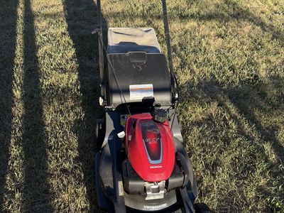 Honda HRX 217 GCV 200 21” Self Propelled Mower