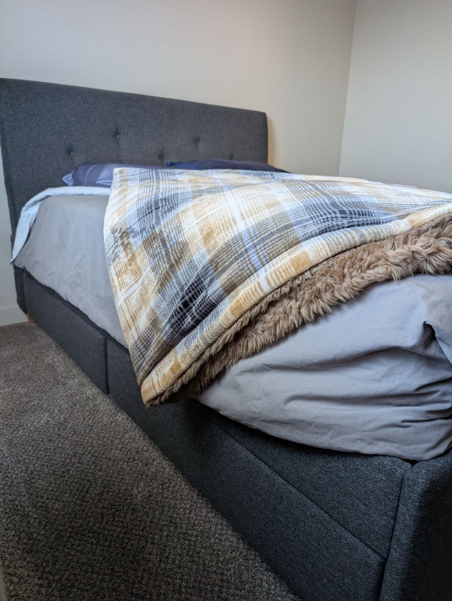 IDANÄS Upholstered Storage Bed – Queen (Dark Gray)