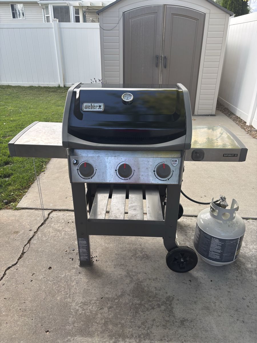 Weber Spirit II E-310 3-Burner Liquid Propane Gas Grill Black Outdoor BBQ Grill