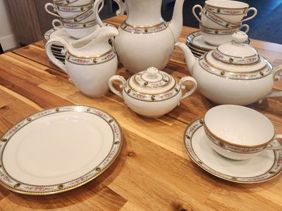Antique 28-Piece Rosenthal Bavaria Porcelain Tea Set – Elegant Floral & Gold Trim