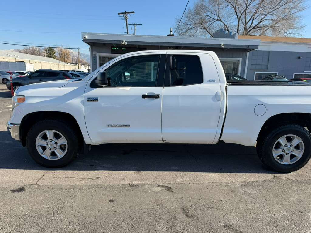 2015 TOYOTA TUNDRA SR5