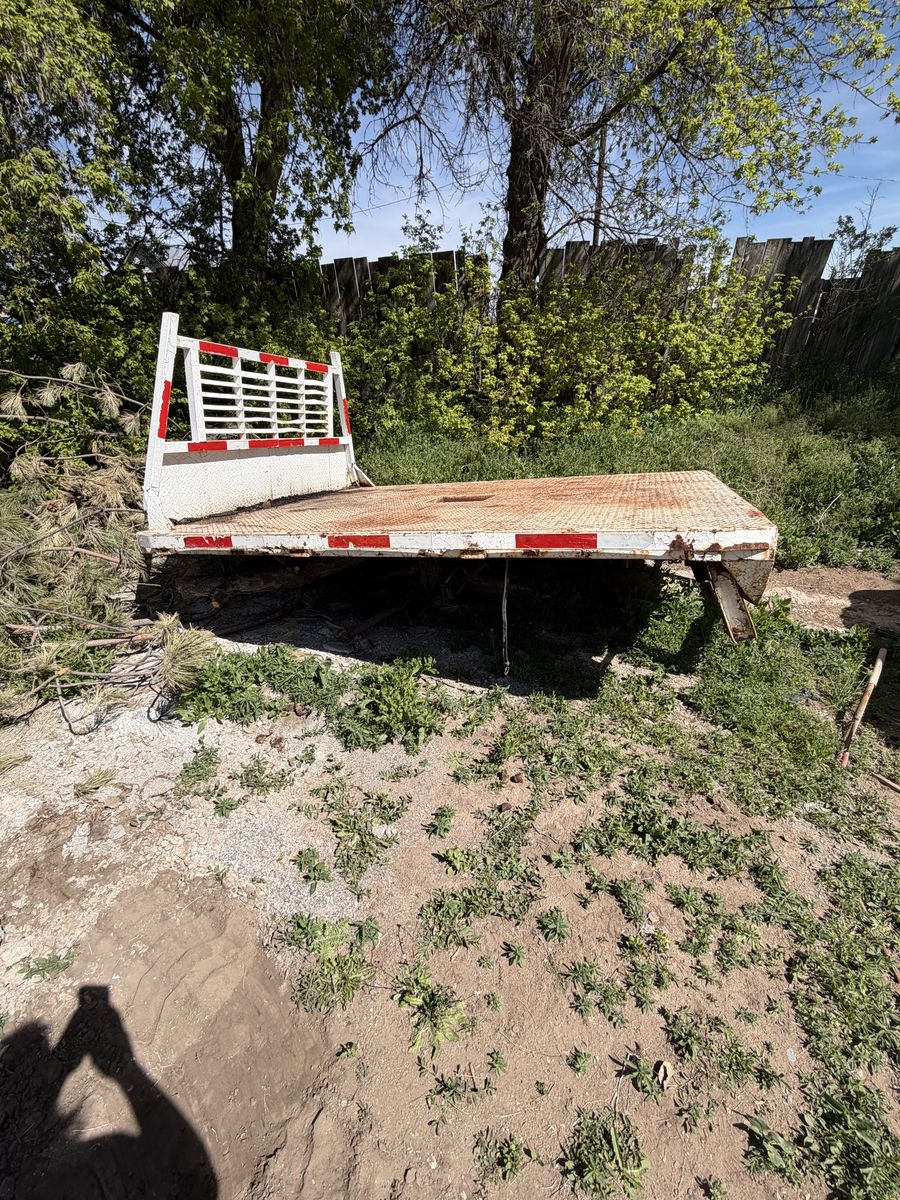 flat bed
