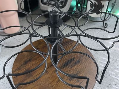 Like new Rotating Cups Holder