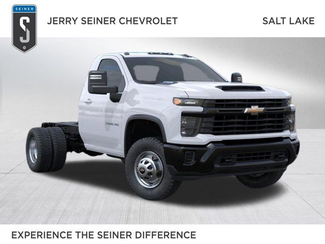 2026 Chevrolet Silverado 3500HD CC Work Truck