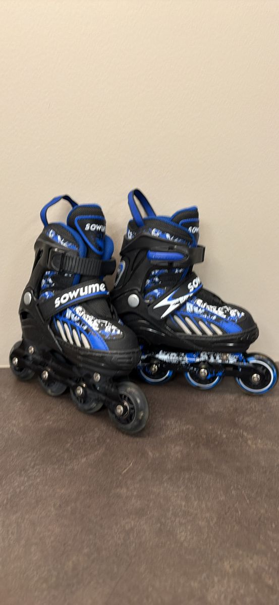 Sowume Youth Light-Up Rollerblades - Size Small (11-1) - Excellent Condition, Smooth Glide