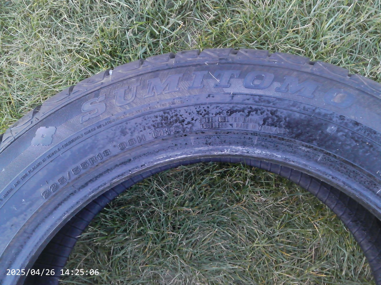 225 55 18 SUMITOMO TOURING LSH