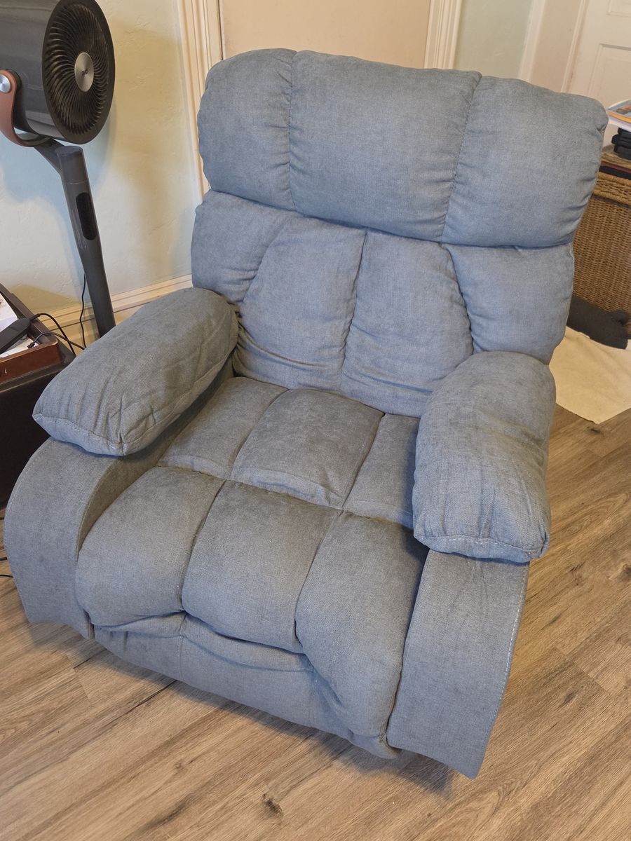 New Lift Recliner with Massage & Heat