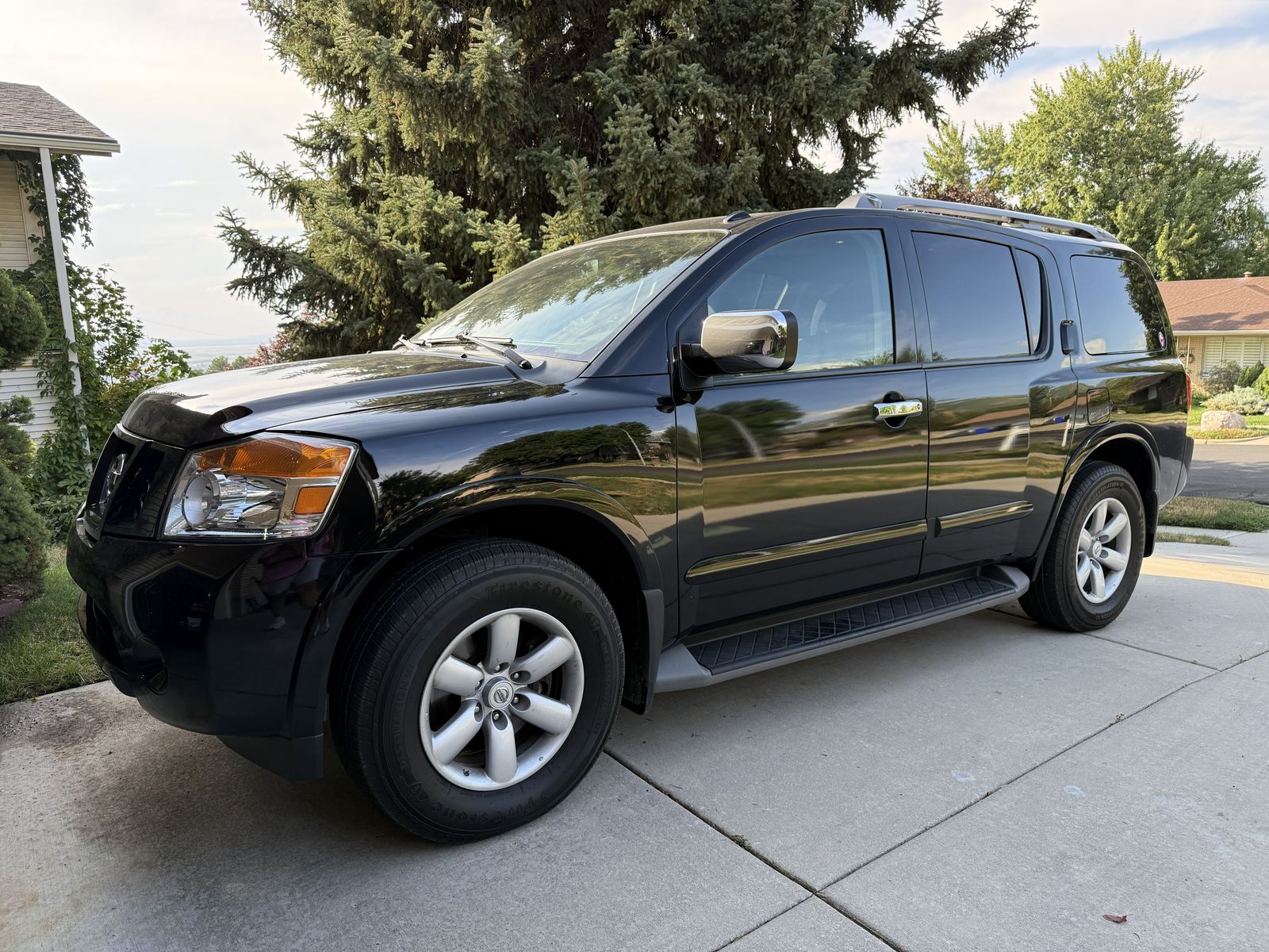 2012 Nissan Armada SV