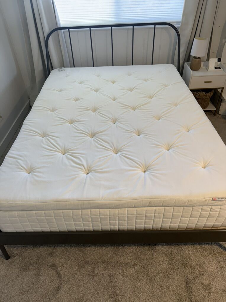 IKEA Queen HJELLESTAD Mattress