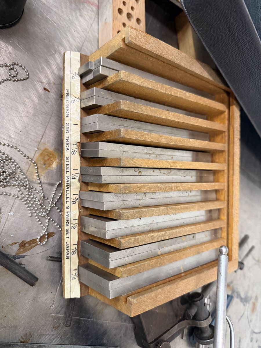 Precision Steel Parallel Set 9 Pairs .250 Thick Made in Japan Wooden Case