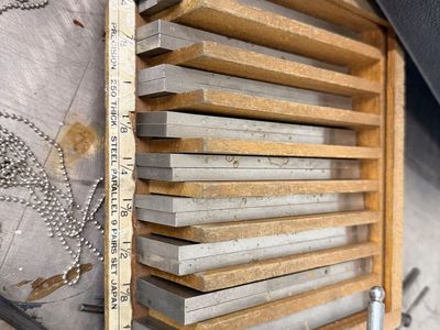 Precision Steel Parallel Set 9 Pairs .250 Thick Made in Japan Wooden Case