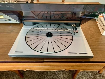 Bang & Olufsen TX2 Turntable