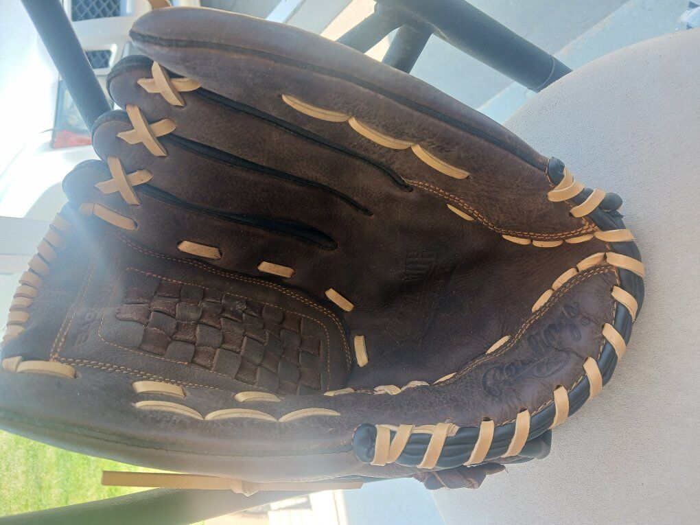 Rawlings 14 inch glove