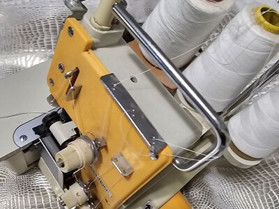 NECCHILOCK SEWING MACHINE