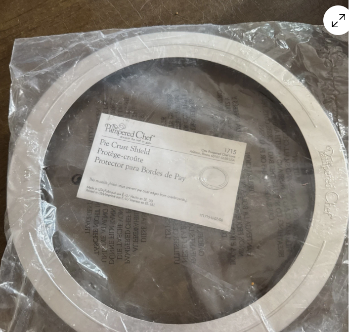 Pampered Chef 10" Pie Crust Shield Protector in Box Model #1715 - Rare!