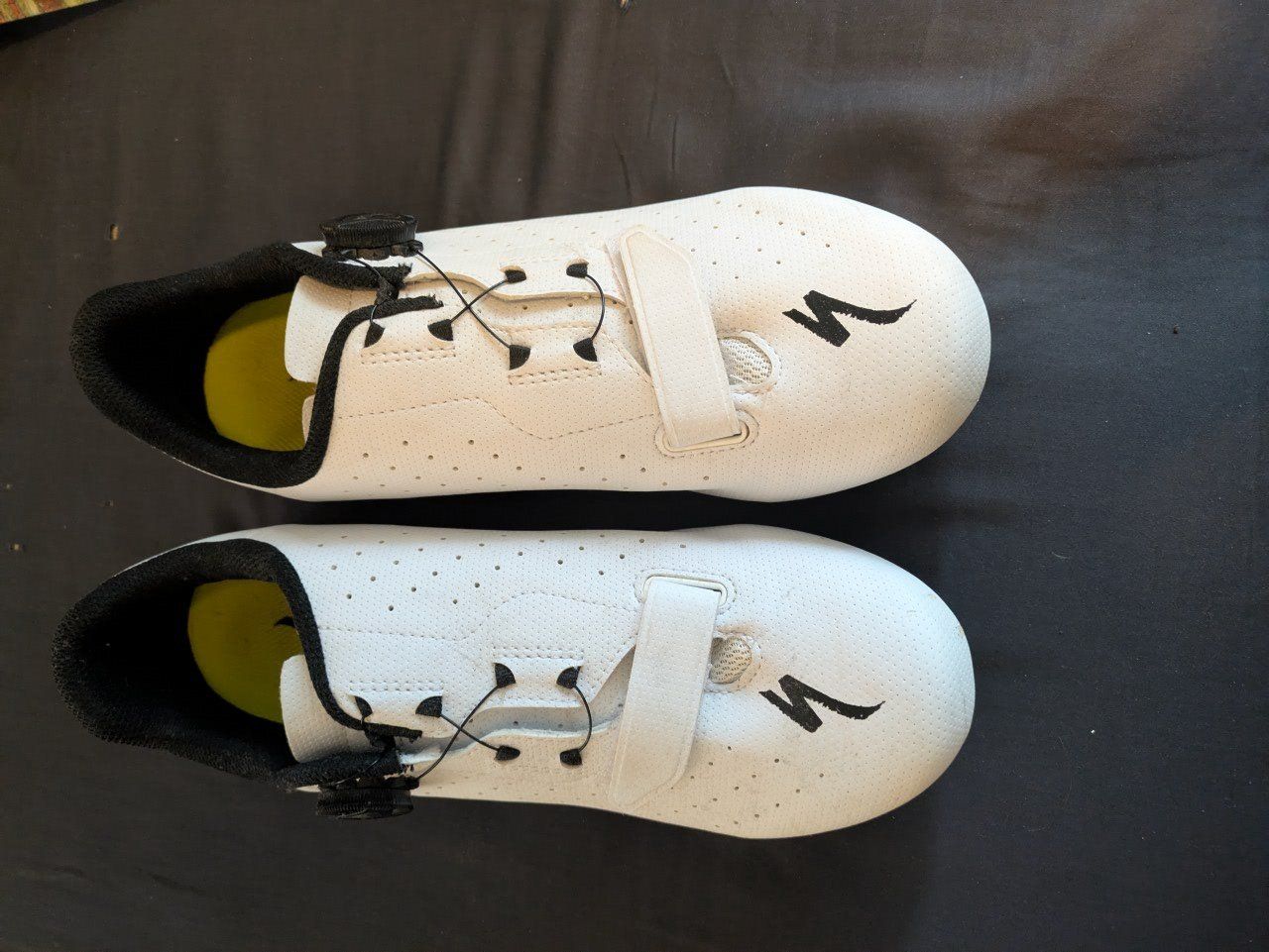 Size 43/9.5 road bike shoes