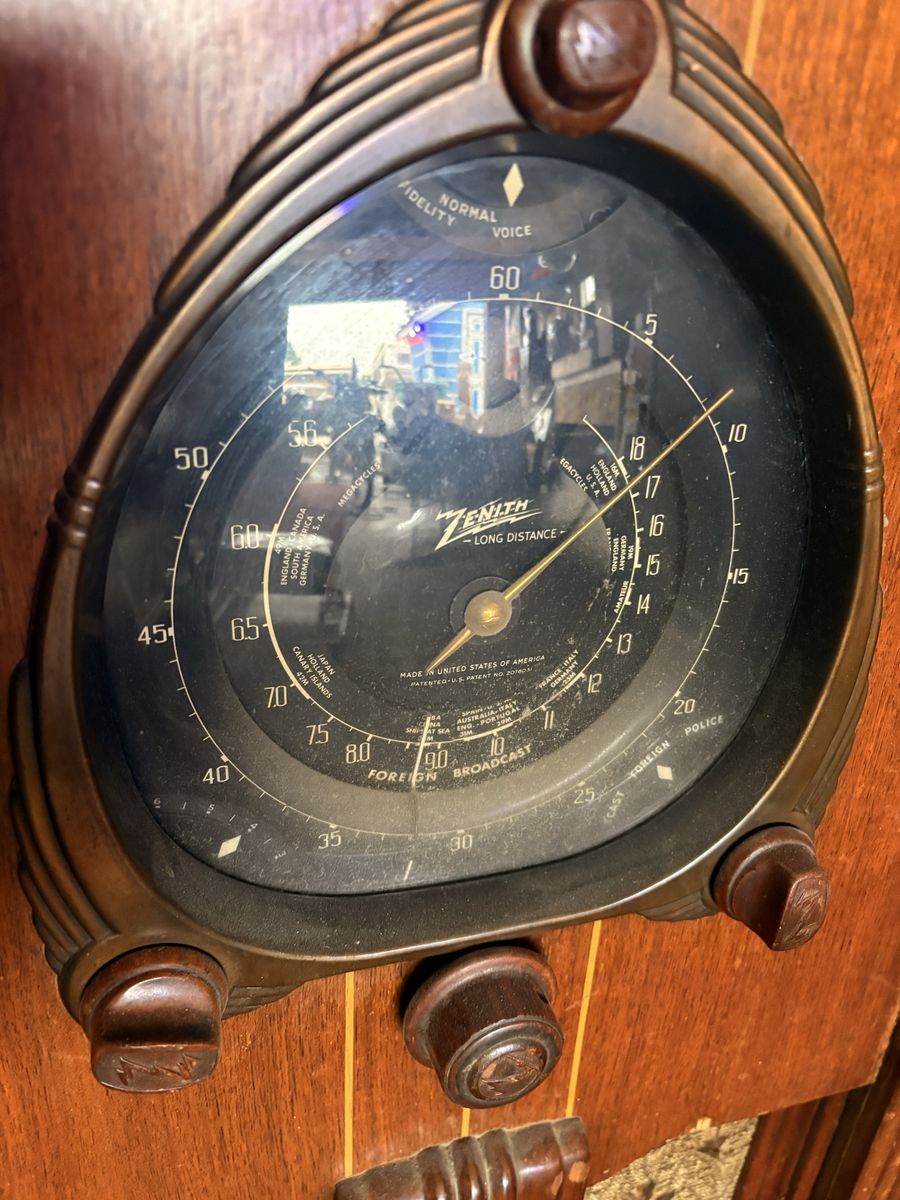 Vintage Zenith Long Distance Floor Standing Radio - Antique Wood Cabinet Receiver
