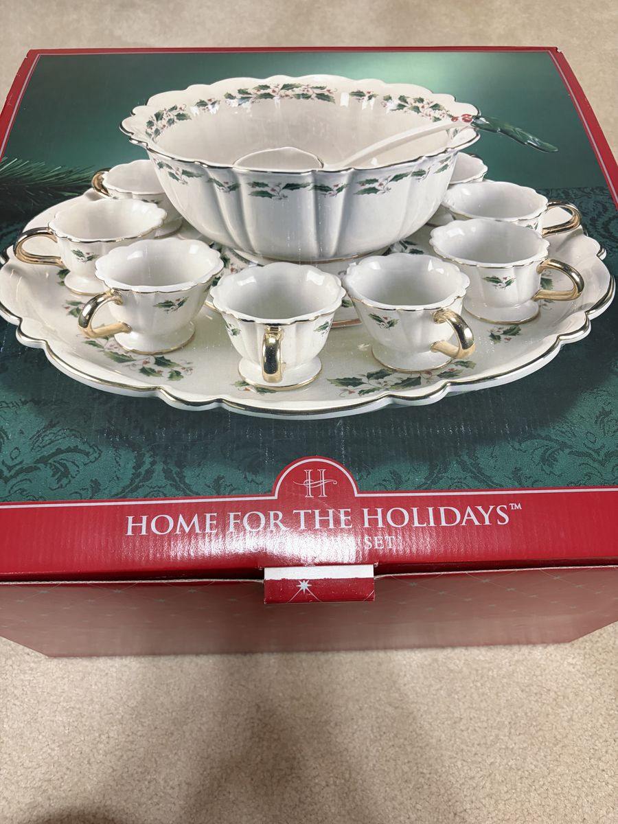 Holiday punch bowl