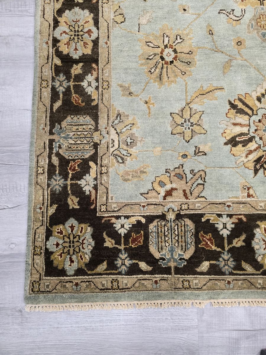 Main image 6