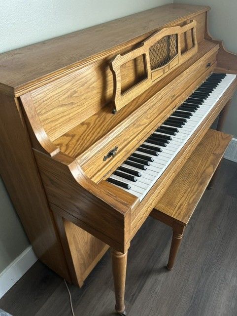 Conn Upright Piano