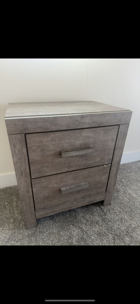 Set Of 2 NightStands