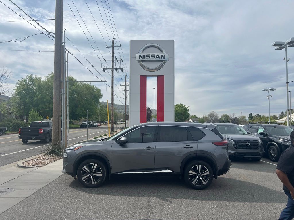 2023 Nissan Rogue Platinum