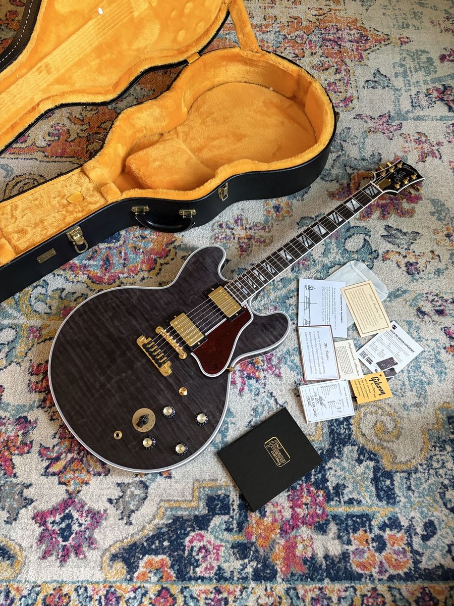 2023 Gibson Lucille Legacy Flame Top